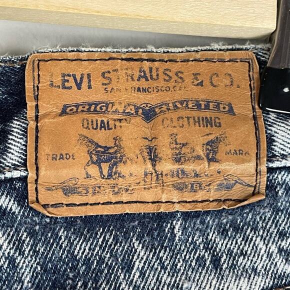 Vintage Levi’s brown tab high rise tapered leg acid wash jeans - Picture 7 of 11